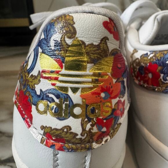 Adidas Women’s Superstar Sneakers Size 6 Shell Toe Bold Floral Collab w/ “Her” - Picture 5 of 10